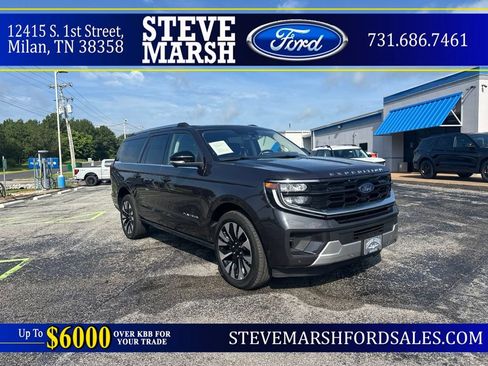 Used 2025 Ford Expedition Max Platinum w/ Driver's Package AWD/4WD image 1