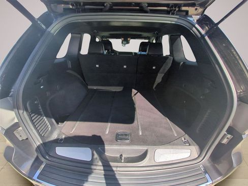 Used 2015 Jeep Grand Cherokee Limited AWD/4WD image 32