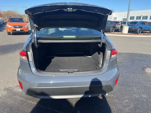 Used 2025 Toyota Corolla LE image 43