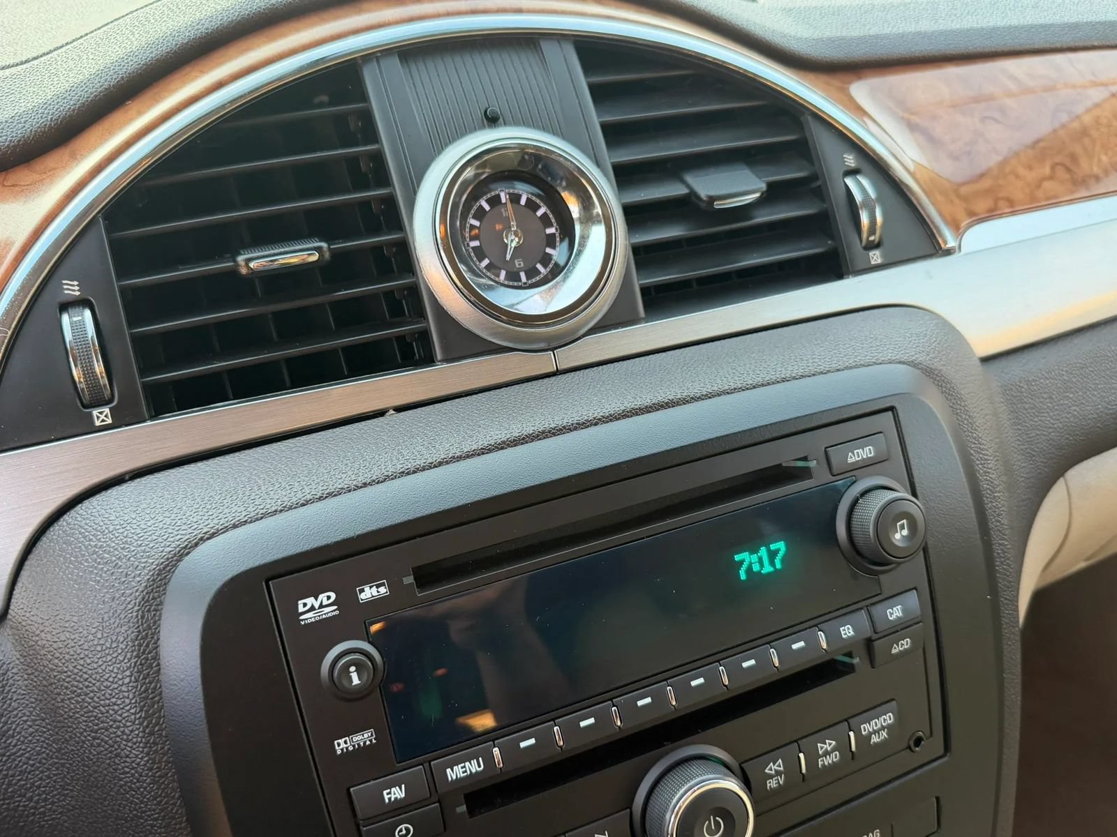 Used 2011 Buick Enclave CXL w/ Trailering Provision Package FWD image 35