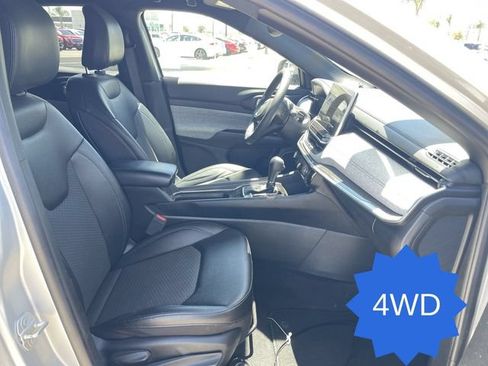 Used 2024 Jeep Compass Latitude AWD/4WD image 27