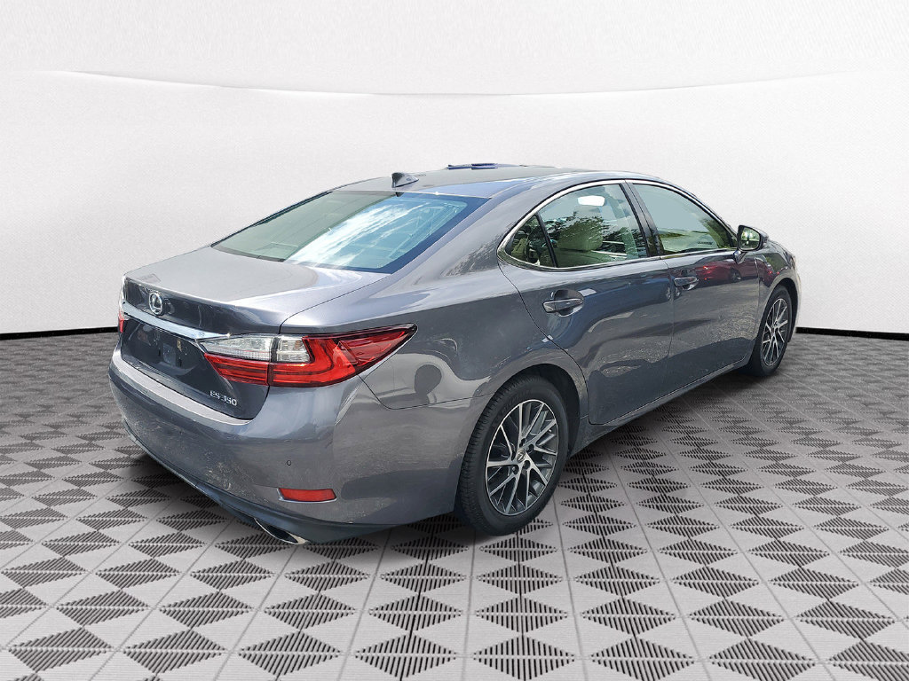 Used 2017 Lexus ES 350 w/ Luxury Package FWD image 6