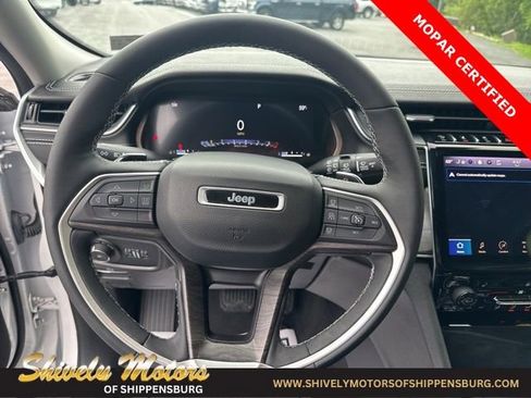 Used 2024 Jeep Grand Cherokee Limited w/ Trailer Tow Package image 15