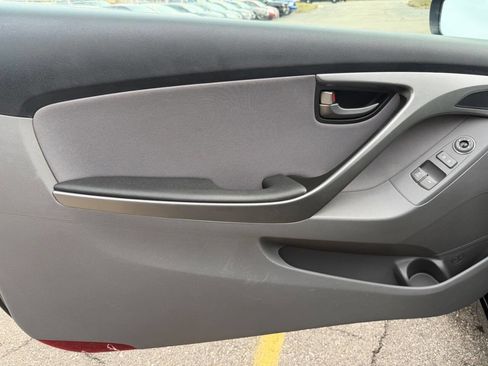 Used 2013 Hyundai Elantra image 10
