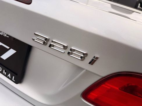 Used 2012 BMW 328i Convertible image 8
