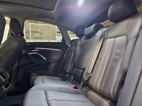 New 2025 Audi Q5 Premium image 19
