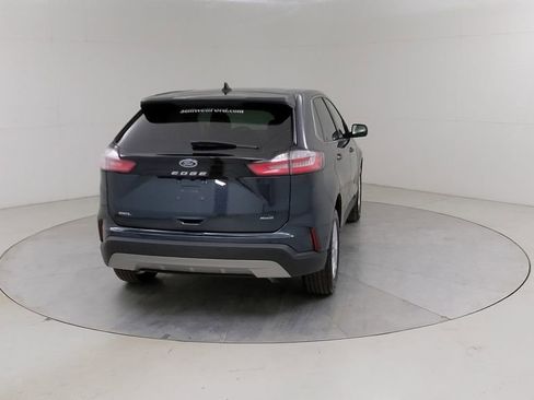 Certified 2024 Ford Edge SEL w/ Convenience Package image 16