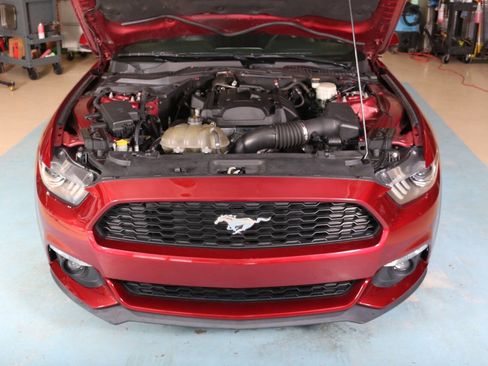Used 2016 Ford Mustang Premium image 6