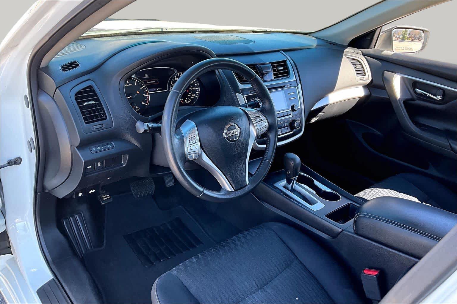 Used 2017 Nissan Altima 2.5 SV FWD image 18