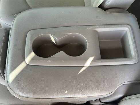 Used 2017 Chrysler Pacifica LX image 32