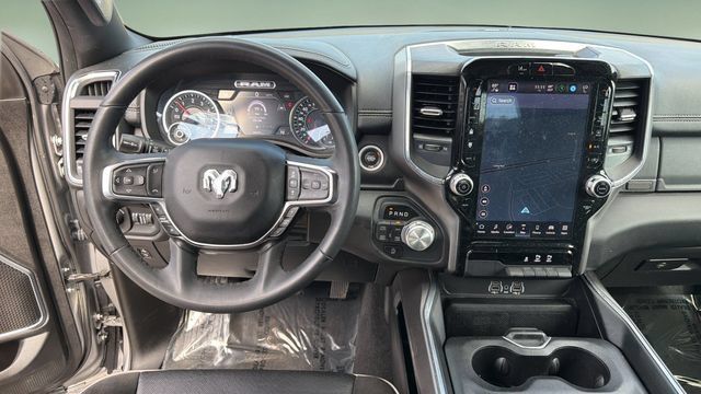 Used 2025 RAM 1500 Laramie AWD/4WD image 9