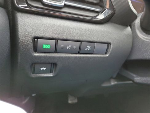 Used 2025 Nissan Sentra SR image 31