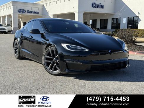 Used 2021 Tesla Model S Plaid image 1