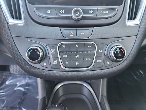 Used 2020 Chevrolet Malibu LT image 15