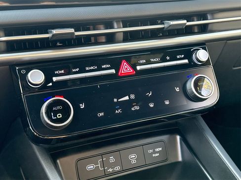 Used 2025 Hyundai Santa Cruz SEL image 16