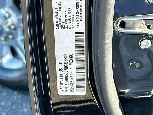 Used 2024 RAM 2500 Big Horn image 30