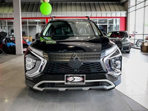 Used 2022 Mitsubishi Eclipse Cross SE image 2