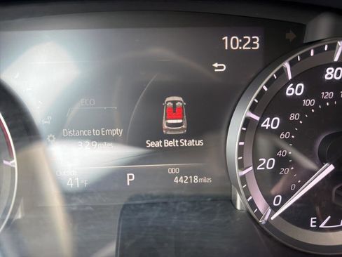 Used 2023 Toyota Highlander XLE image 8