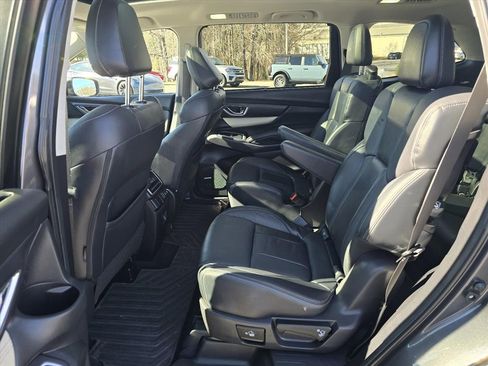 Used 2022 Subaru Ascent Limited w/ Technology Package image 13