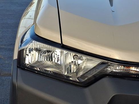 Used 2024 Chevrolet Colorado W/T w/ Technology Package image 9