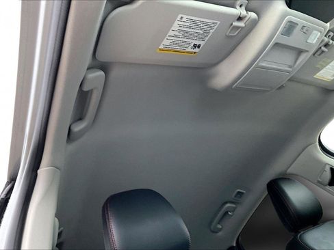 Used 2022 Ford Escape SEL w/ SEL Stealth AWD Package image 22