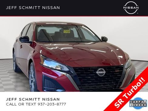 Certified 2024 Nissan Altima 2.0 SR image 1