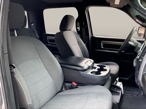 Used 2024 RAM 1500 Classic Warlock RWD image 9