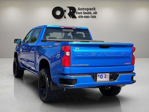 Used 2025 Chevrolet Silverado 1500 RST w/ Convenience Package II AWD/4WD image 4