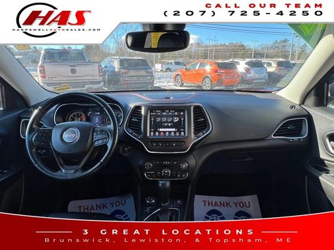 Used 2021 Jeep Cherokee Trailhawk w/ Technology Group image 14