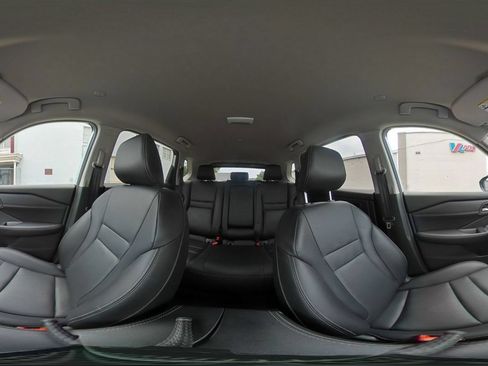 Used 2026 Nissan Rogue SL AWD/4WD image 40