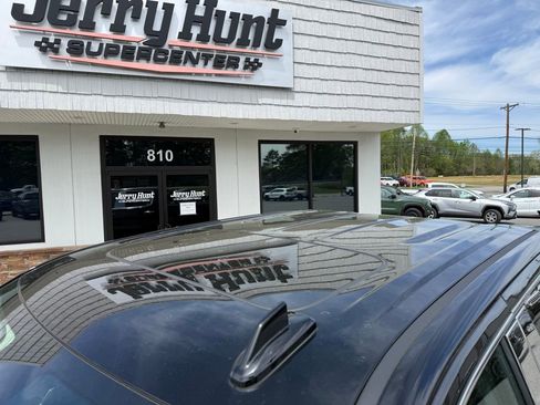 Used 2024 GMC Sierra 1500 Denali w/ Denali Reserve Package image 12