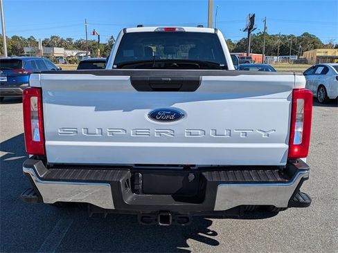 Certified 2024 Ford F350 XLT image 5