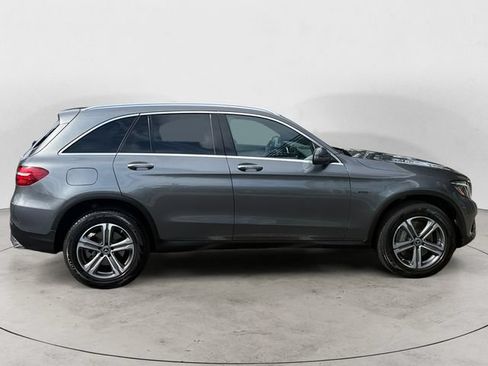 Used 2019 Mercedes-Benz GLC 350e 4MATIC image 4