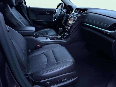 Used 2017 Chevrolet Traverse Premier image 13