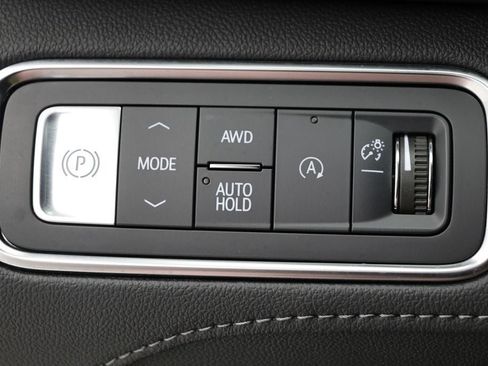 Used 2025 Buick Enclave Sport Touring image 25