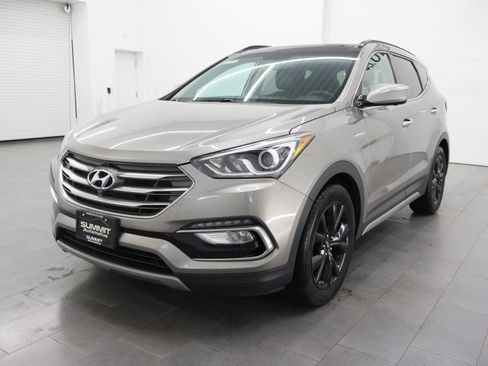 Used 2017 Hyundai Santa Fe Sport AWD/4WD image 7