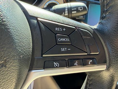 Used 2019 Nissan Rogue SV image 15