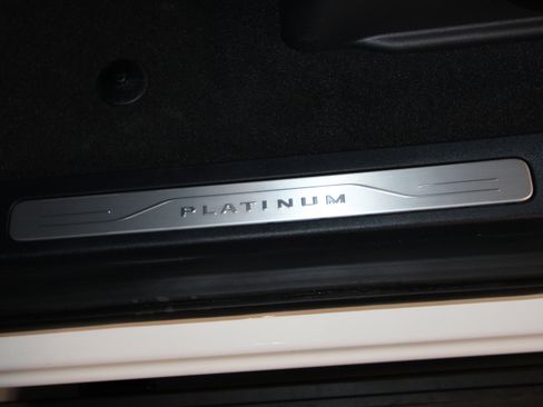 New 2026 Ford Expedition Max Platinum image 6