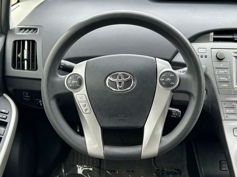 Used 2014 Toyota Prius Plug-In Hybrid image 35