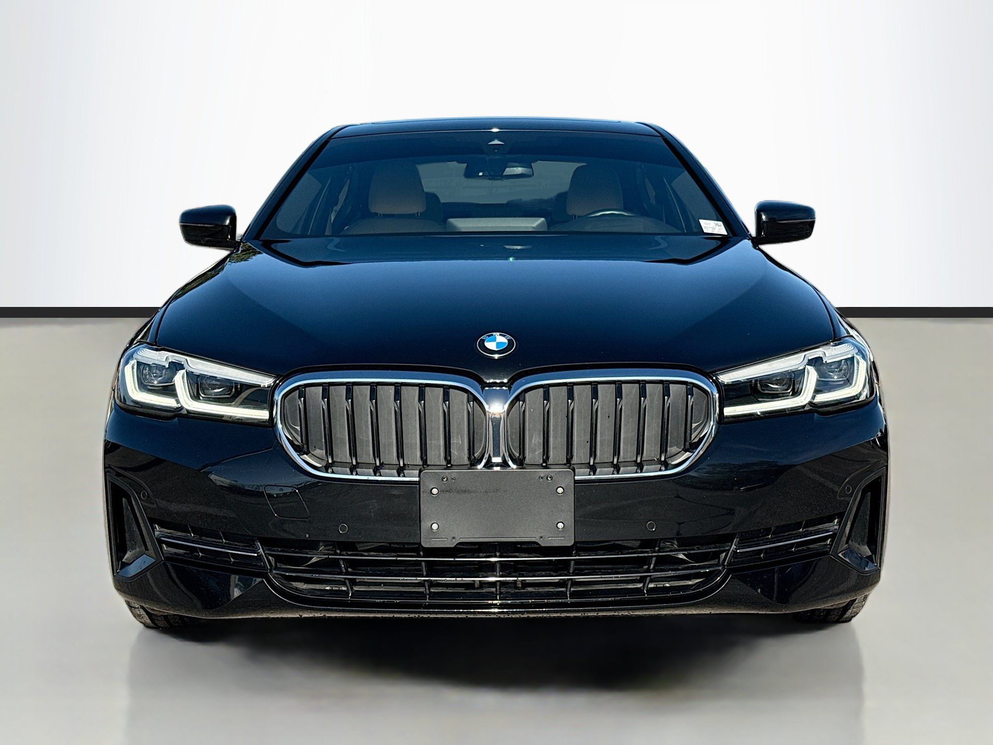 Used 2023 BMW 530i w/ Premium Package RWD image 8