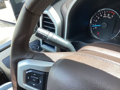 Used 2019 Ford F150 Lariat image 47