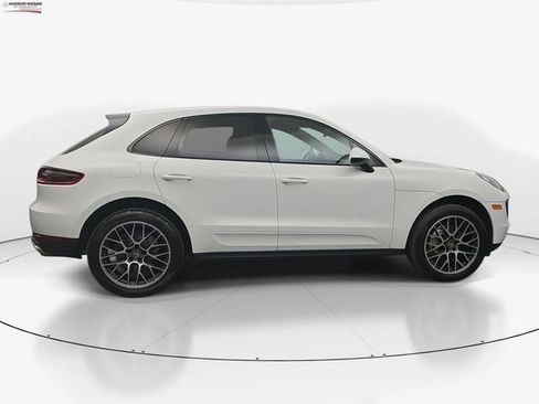 Used 2018 Porsche Macan S image 11