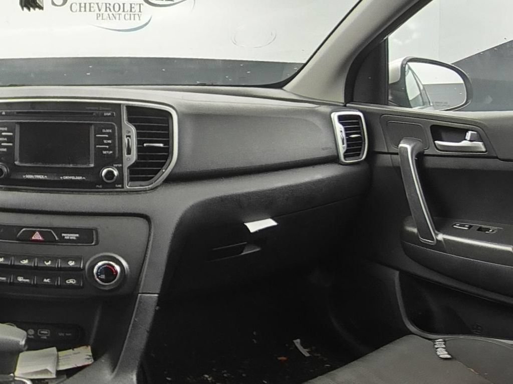 Used 2017 Kia Sportage LX FWD image 15