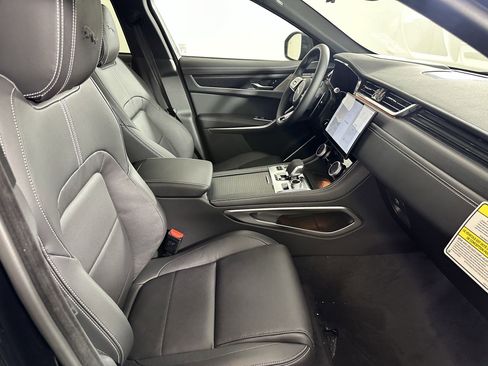 Used 2026 Jaguar F-PACE R-Dynamic S AWD/4WD image 18