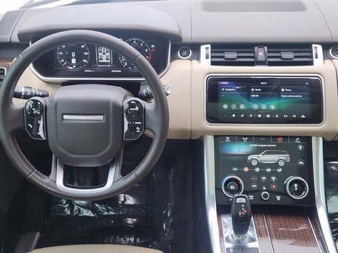 Used 2018 Land Rover Range Rover Sport HSE image 27