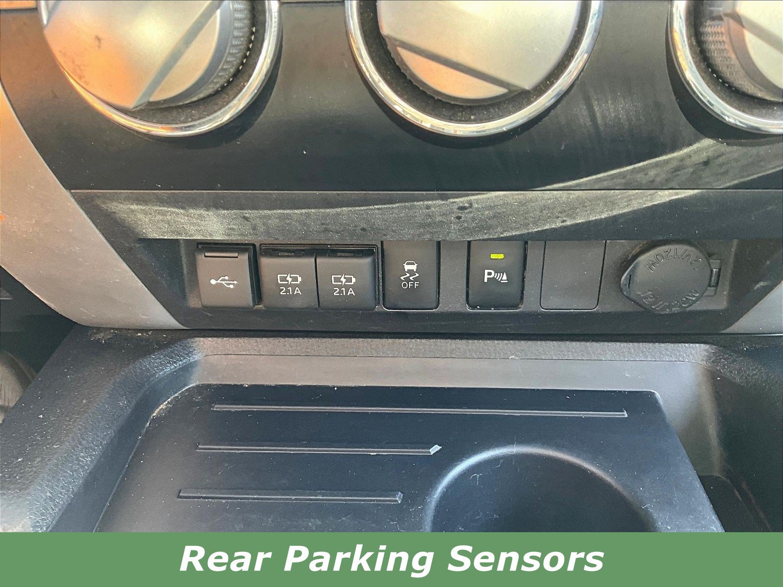 Used 2021 Toyota Tundra SR5 w/ Trail Edition AWD/4WD image 17