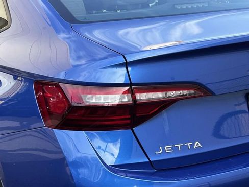 Certified 2022 Volkswagen Jetta Sport image 11