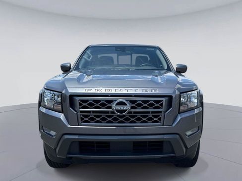 Used 2023 Nissan Frontier SV w/ SV Convenience Package RWD image 9