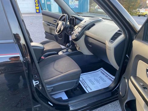 Used 2013 Kia Soul ! image 17