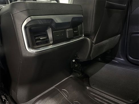 Used 2022 GMC Sierra 3500 AT4 w/ AT4 Preferred Package image 17